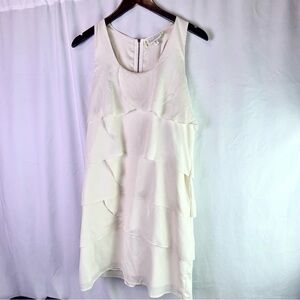 Elegant White Sleeveless Tiered Dress